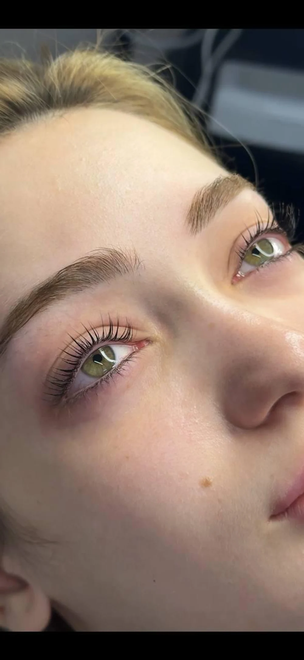 Мастер по бровям и ресницам