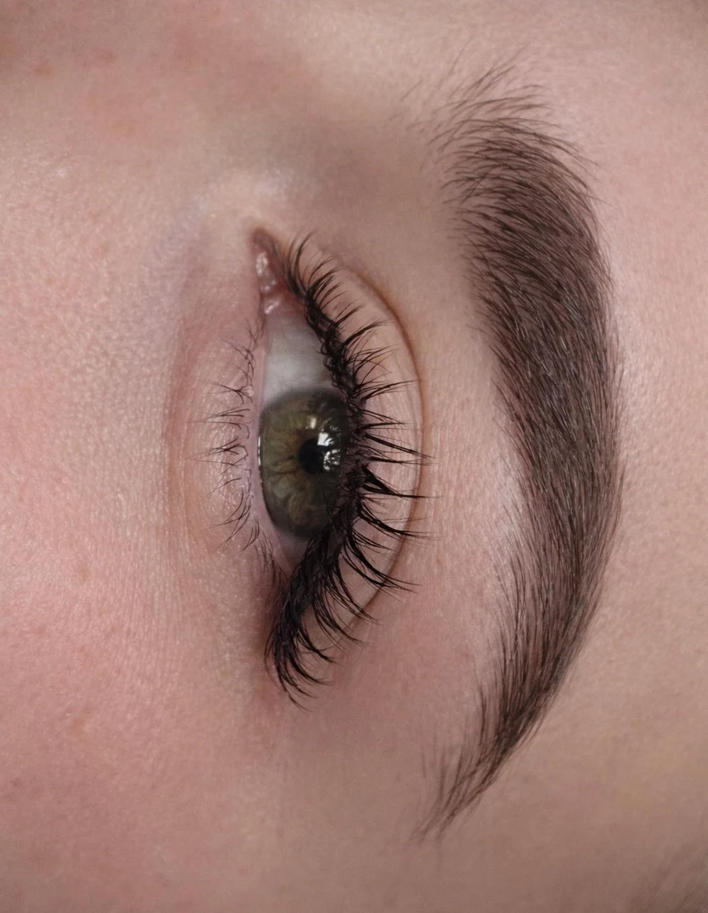 Мастер по ресницам