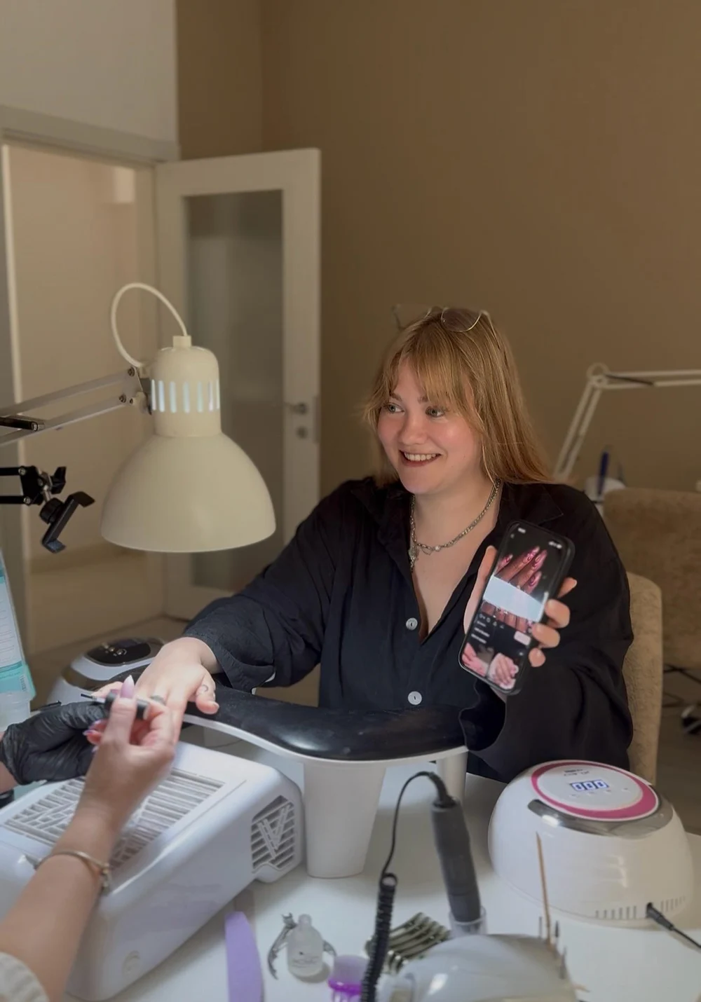 Мастер маникюра и педикюра