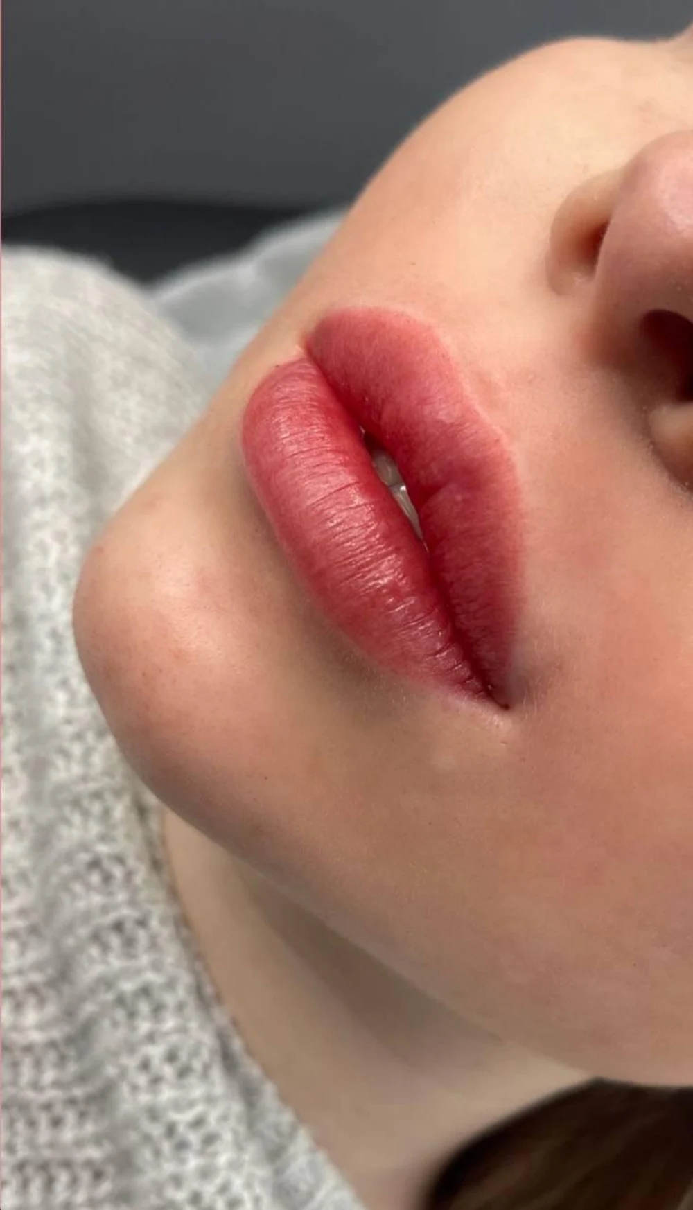 Мастер перманентного макияжа