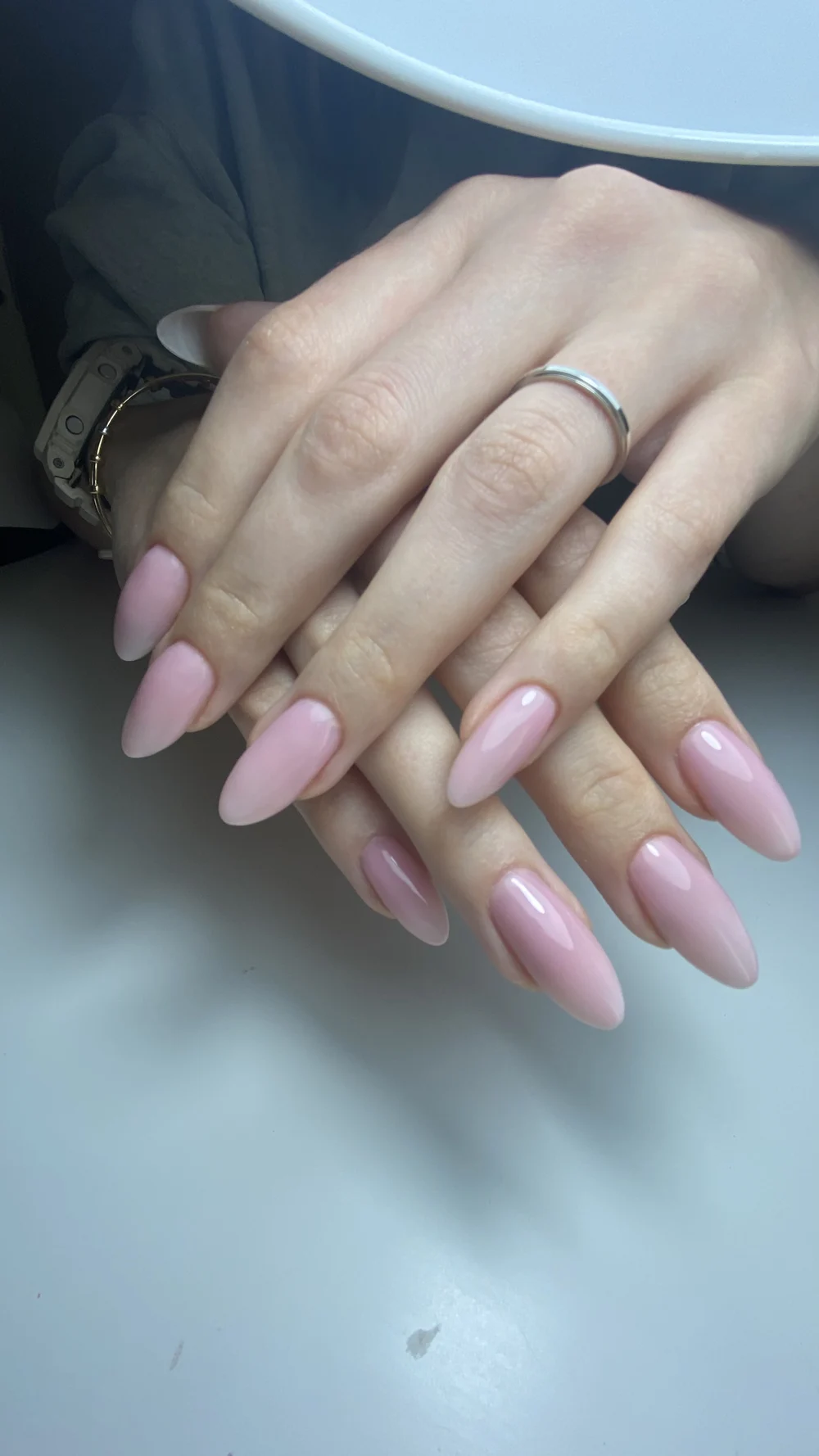 Мастер маникюра и педикюра